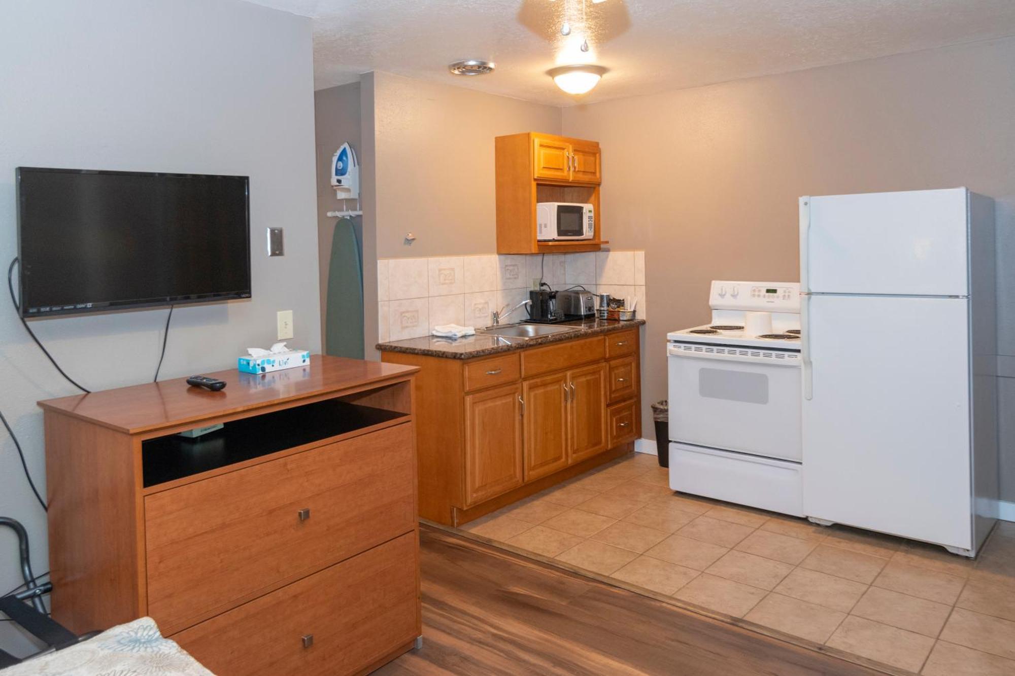 Nordic Inn And Suites พอร์ตแลนด์ ภายนอก รูปภาพ