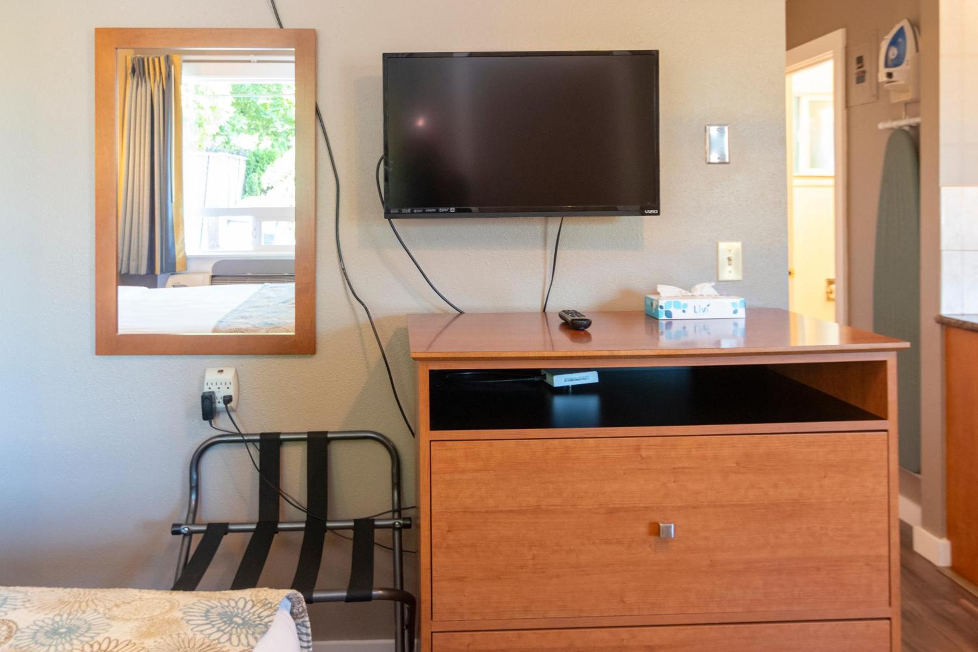 Nordic Inn And Suites พอร์ตแลนด์ ภายนอก รูปภาพ