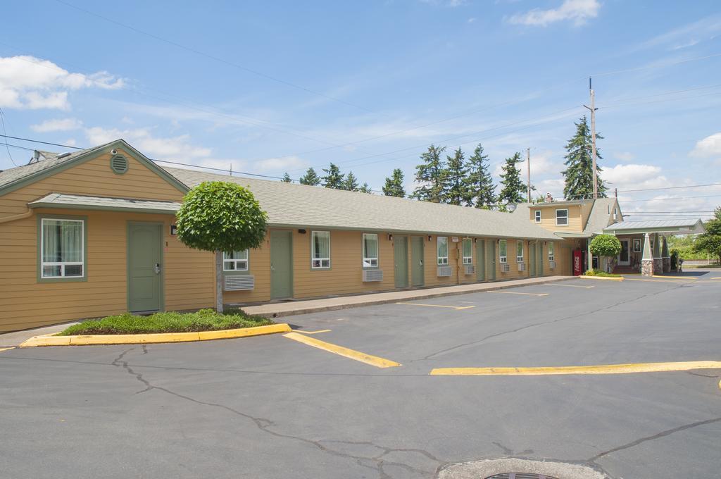 Nordic Inn And Suites พอร์ตแลนด์ ภายนอก รูปภาพ
