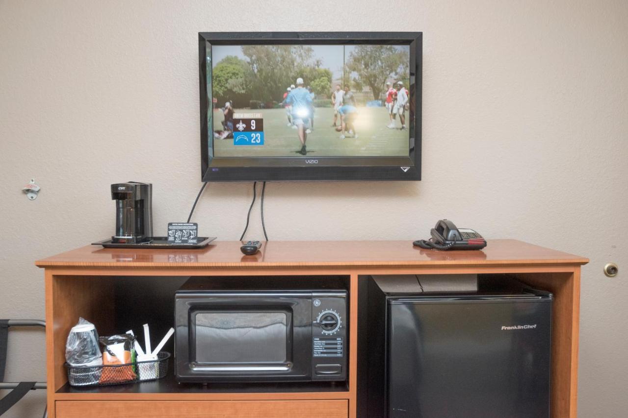 Nordic Inn And Suites พอร์ตแลนด์ ภายนอก รูปภาพ